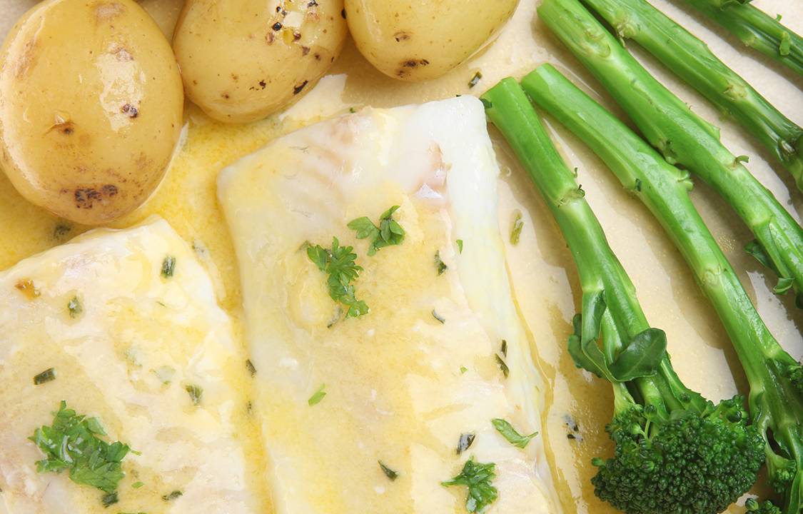 Bacalhau com batatas e brócolis