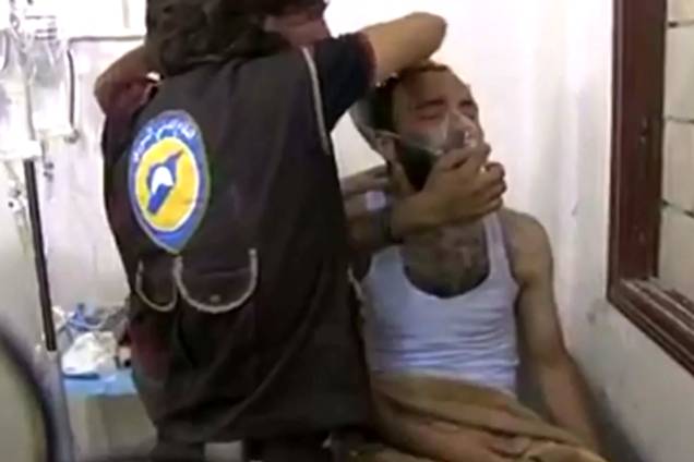Ataque químico em Saraqeb que causou 24 asfixias - 2 de agosto de 2016 Ataque químico em Saraqeb que causou 24 asfixias - 2 de agosto de 2016