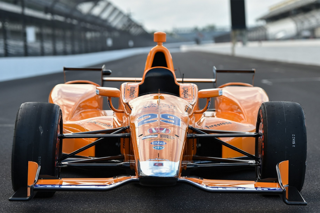 Indy: McLaren apresenta carro que Alonso usará em Indianápolis