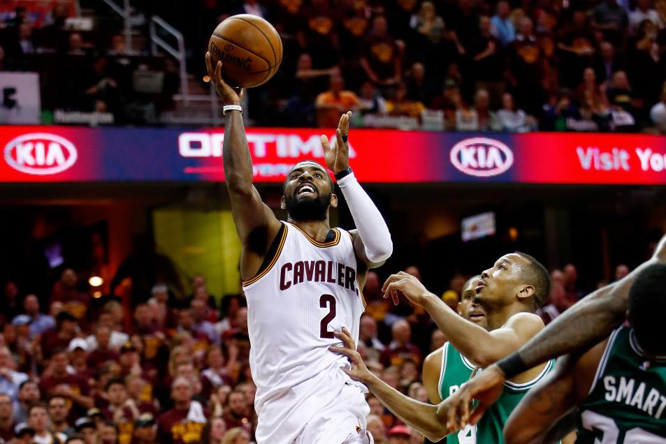 Kyrie Irving, do Cleveland, diante do Boston