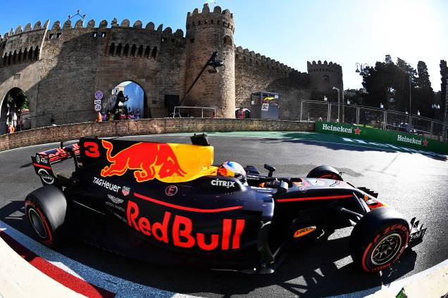 O australiano Daniel Ricciardo vence o Grande Prêmio do Azerbaijão - 25/06/2017 O australiano Daniel Ricciardo vence o Grande Prêmio do Azerbaijão - 25/06/2017