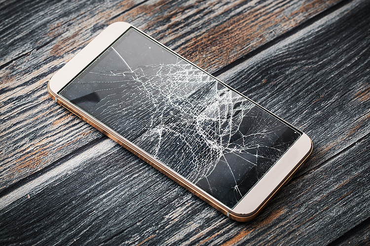 Moderno quebrado celular.