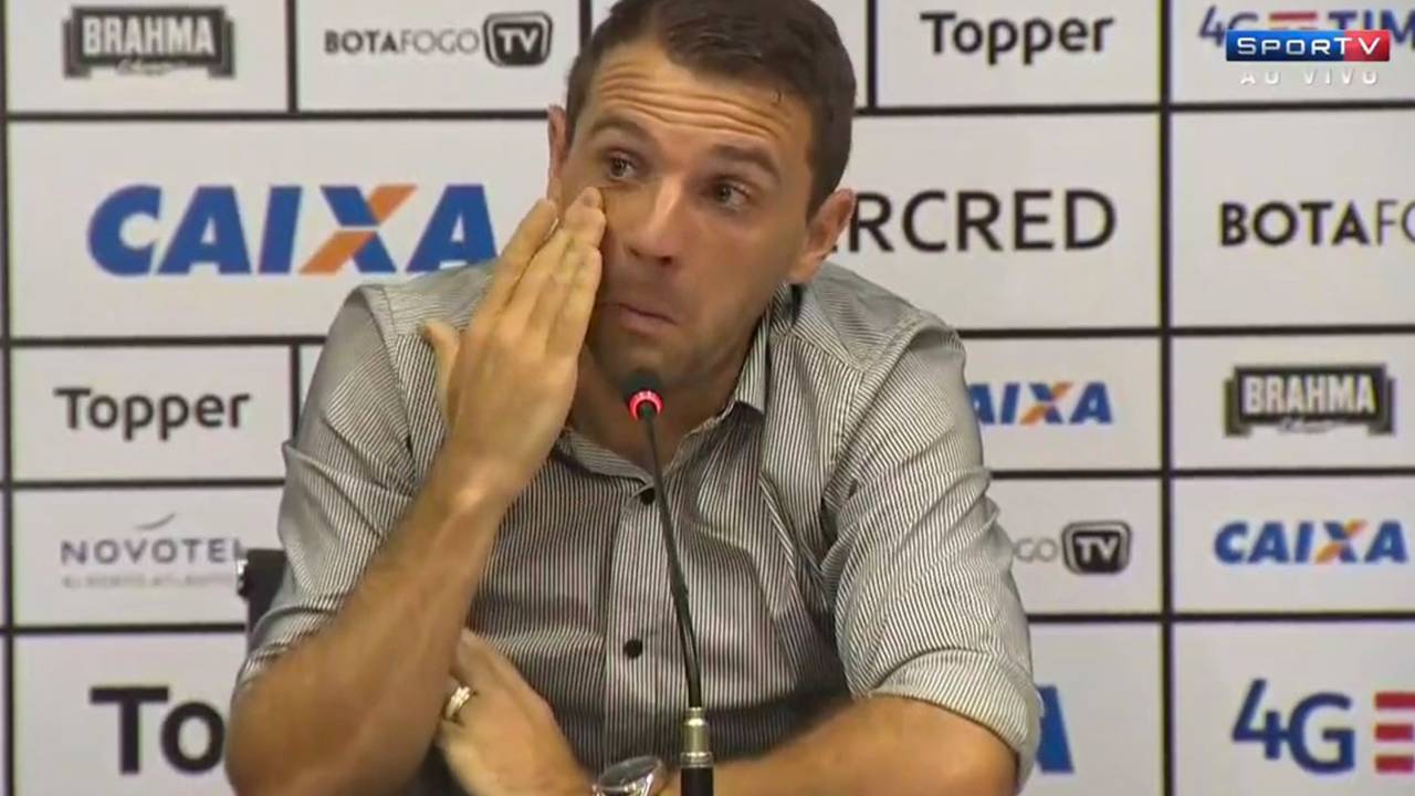 Montillo anuncia aposentadoria