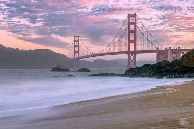 <p style="text-align:justify;"><span style="font-weight:400;">Praticar yoga na Baker Beach ouvindo, com fones, a uma seleção de músicas </span></p> <p style="text-align:justify;"><span style="font-weight:400;">Praticar yoga na Baker Beach ouvindo, com fones, a uma seleção de músicas </span></p>