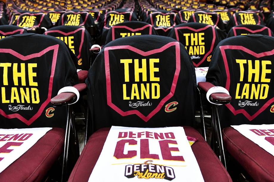 O Cleveland Cavaliers recebe o Golden State Warriors para a terceira partida da final da NBA, na cidade de Cleveland, estado do Ohio - 07/06/2017