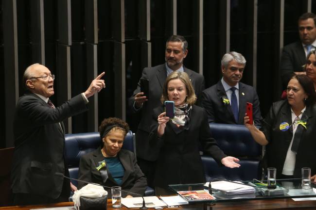 Reforma Trabalhista aprovada no Senado