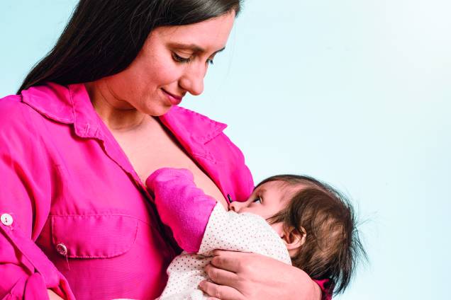 Daniela Lima, 31 anos, mãe de Eloah, de 6 meses: “Não uso paninho para dar leite em público” Daniela Lima, 31 anos, mãe de Eloah, de 6 meses: “Não uso paninho para dar leite em público”