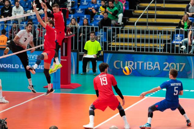 Partida entre Rússia e Canadá na Arena da Baixada, em Curitiba, válido pelas finais da Liga Mundial de vôlei, nesta quarta-feira. Partida entre Rússia e Canadá na Arena da Baixada, em Curitiba, válido pelas finais da Liga Mundial de vôlei, nesta quarta-feira.