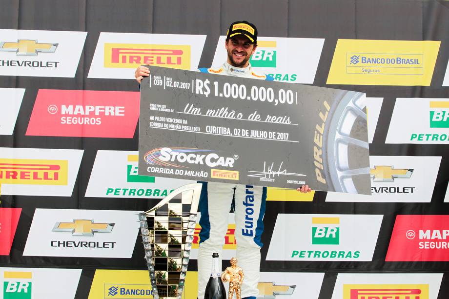 O piloto Daniel Serra vence Corrida do Milhão e é líder da Stock Car - 02/07/2017