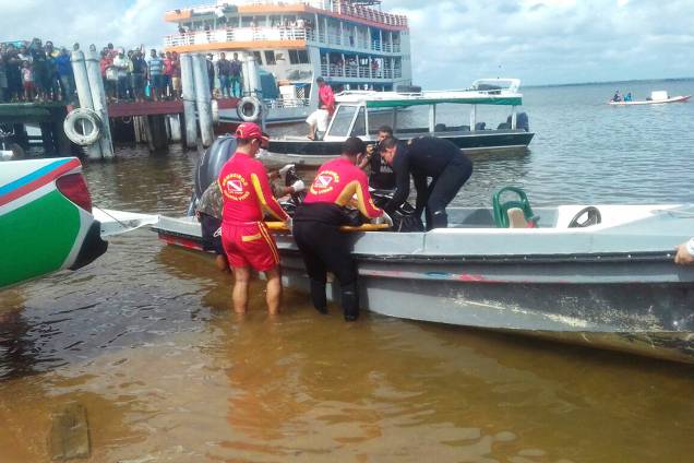 Nove dos dezenove corpos resgatados da embarcação Capitão Ribeiro, que naufragou na madrugada desta quarta-feira (23), no Rio Xingu, entre as cidades de Porto de Moz e Senador José Porfírio, no sudoeste do Pará, já foram liberados - 24/08/2017 Nove dos dezenove corpos resgatados da embarcação Capitão Ribeiro, que naufragou na madrugada desta quarta-feira (23), no Rio Xingu, entre as cidades de Porto de Moz e Senador José Porfírio, no sudoeste do Pará, já foram liberados - 24/08/2017