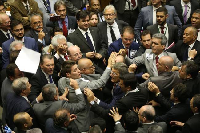 Votação da denúncia contra Temer na Câmara dos Deputados