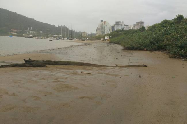 Recuo do mar em Itajaí - SC