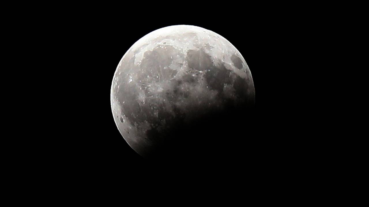 Eclipse Lunar no Kuwait