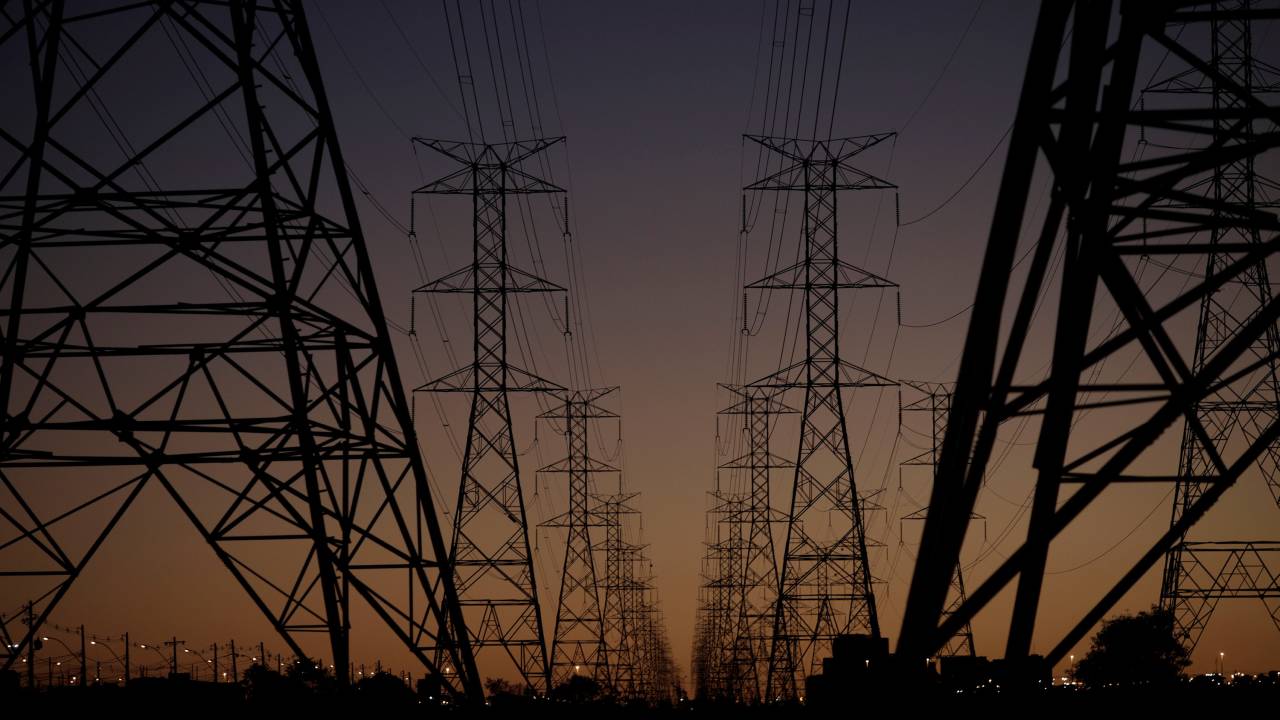 Torre de transmissão de energia elétrica - Eletrobrás