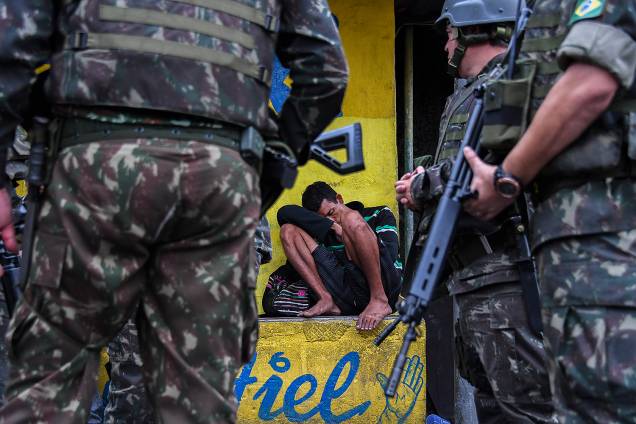 Forças Armadas e Polícias Civil e Militar realizam operação em comunidades na zona norte do Rio de Janeiro - 21/08/2017 Forças Armadas e Polícias Civil e Militar realizam operação em comunidades na zona norte do Rio de Janeiro - 21/08/2017