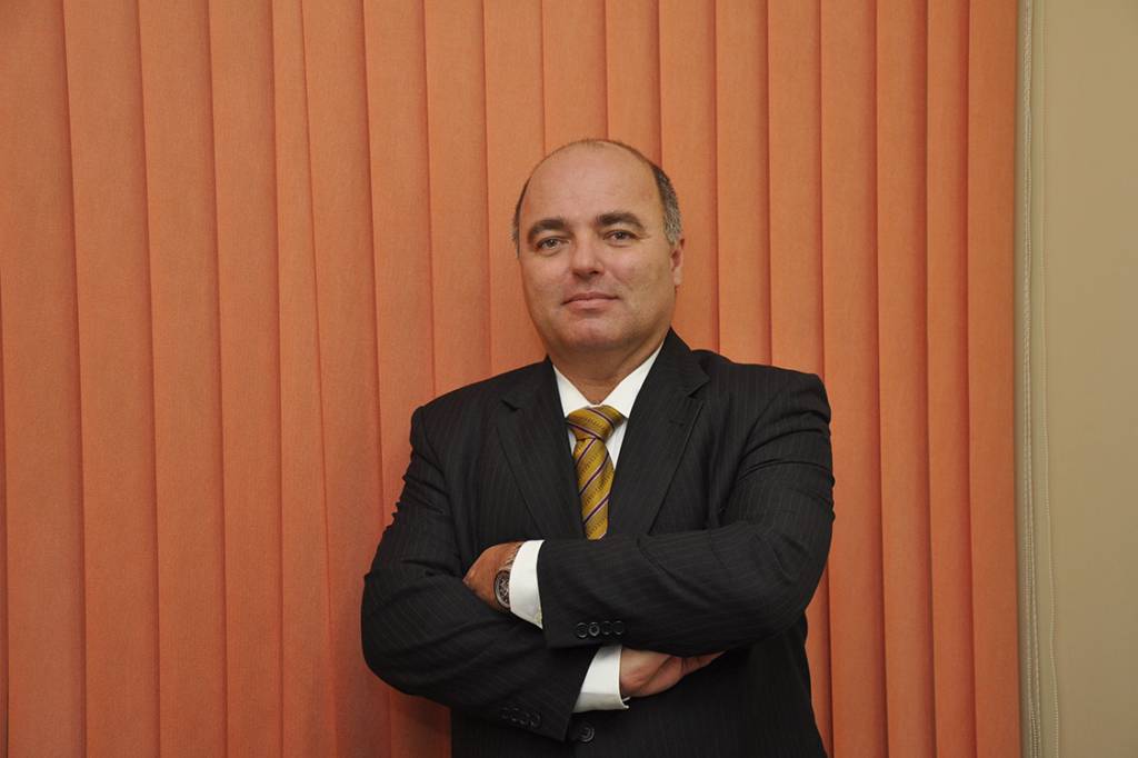 Doutor Faz Tudo
