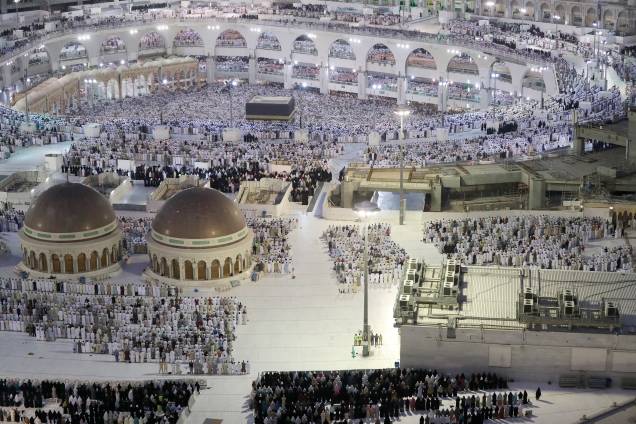 Peregrinos muçulmanos se reúnem na cidade sagrada de Meca para o início da peregrinação anual do Hajj na Arábia Saudita - 29/08/2017 Peregrinos muçulmanos se reúnem na cidade sagrada de Meca para o início da peregrinação anual do Hajj na Arábia Saudita - 29/08/2017