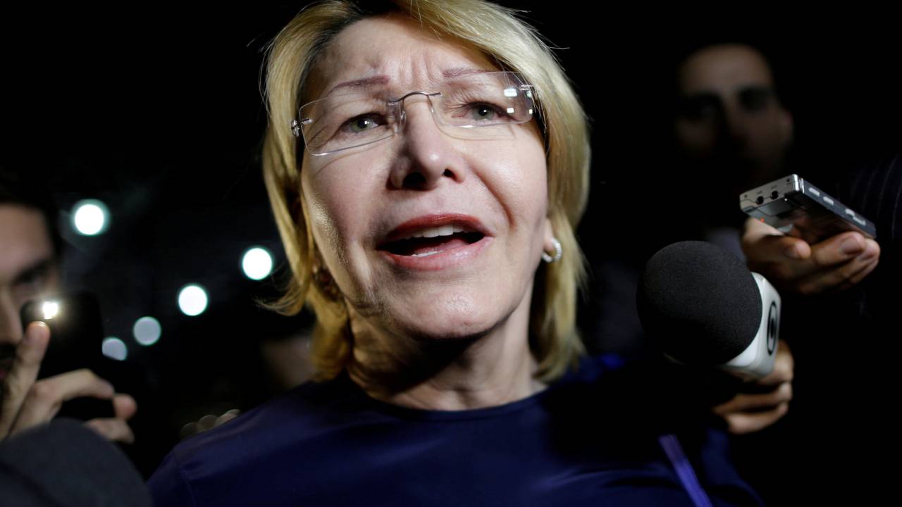 Luisa Ortega Diaz chega ao Brasil
