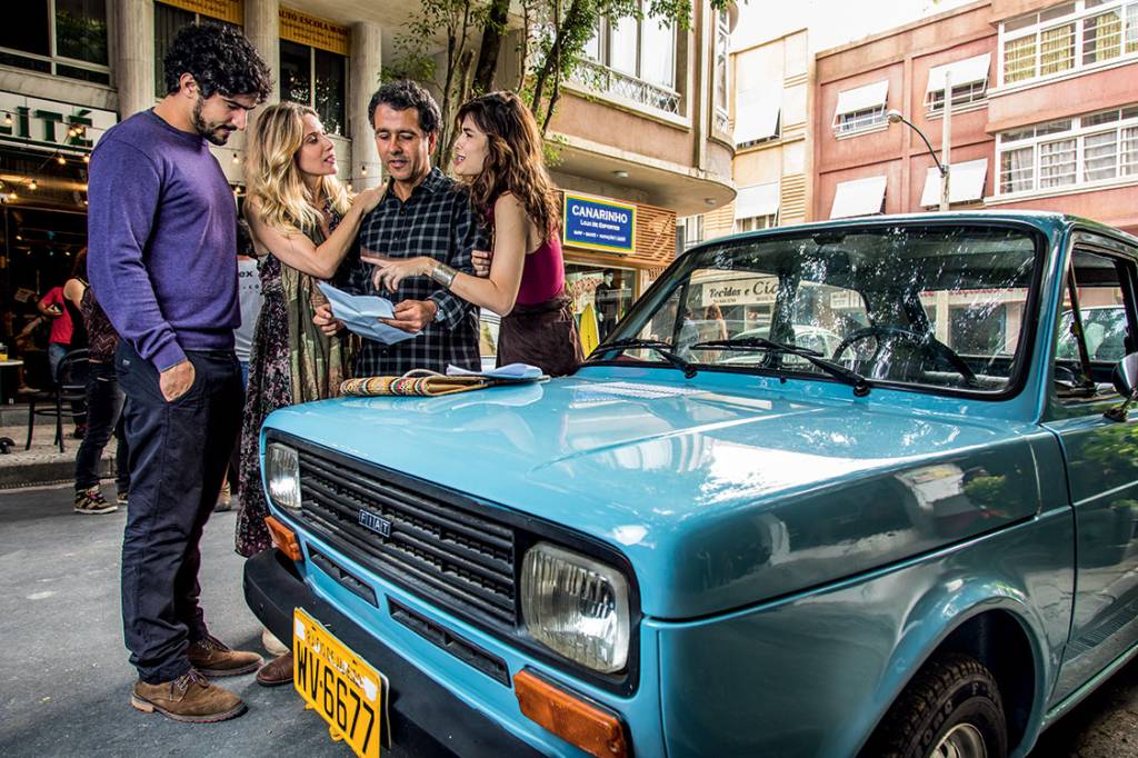 O passado condena – Estrelas de Os Dias Eram Assim conversam na cidade cenográfica que recria em detalhes o Brasil dos tempos da ditadura: a Globo redobrará a aposta nas novelas com a construção de novo complexo de estúdios