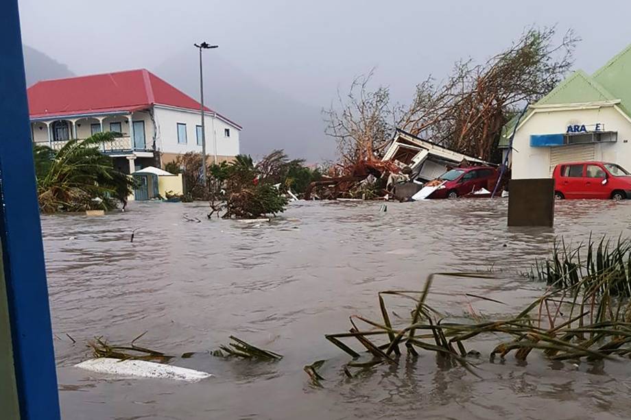 Furacão Irma inundou as ruas da Ilha de Saint Martin, no Caribe - 07/09/2017