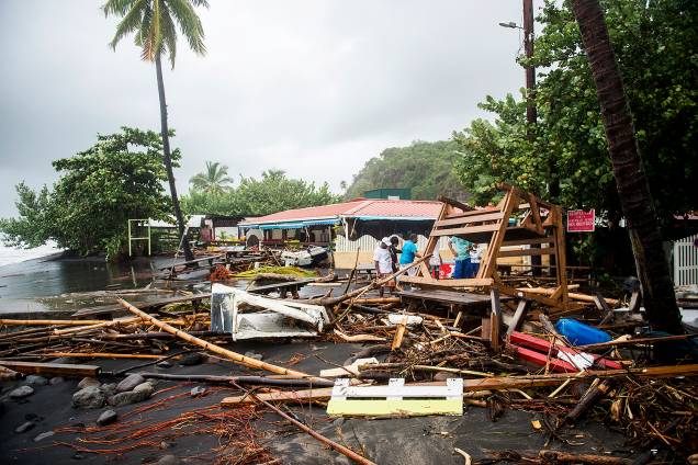 Furacão Maria atinge a Martinica na ilha francesa do Caribe. A tempestade chegou à categoria 5, considerada potencialmente catastrófica, e atingiu outras ilhas caribenhas como Dominica, em Porto Rico - 19/09/2017 Furacão Maria atinge a Martinica na ilha francesa do Caribe. A tempestade chegou à categoria 5, considerada potencialmente catastrófica, e atingiu outras ilhas caribenhas como Dominica, em Porto Rico - 19/09/2017