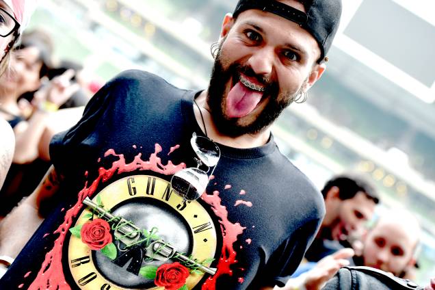 Público aguarda show da banda Guns'n'Roses no último dia do festival São Paulo Trip, no Allianz Parque Público aguarda show da banda Guns'n'Roses no último dia do festival São Paulo Trip, no Allianz Parque