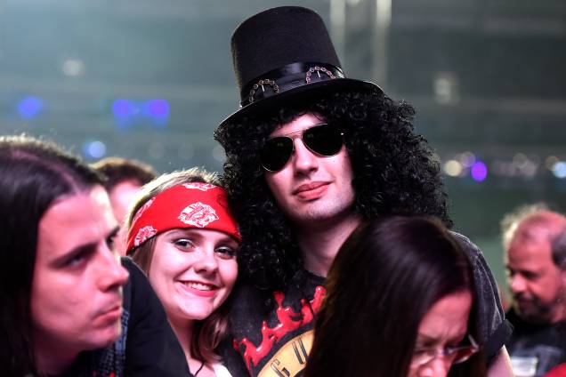 Público aguarda show da banda Guns'n'Roses e Alice Cooper no último dia do festival São Paulo Trip, no Allianz Parque Público aguarda show da banda Guns'n'Roses e Alice Cooper no último dia do festival São Paulo Trip, no Allianz Parque