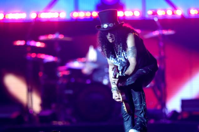 Guitarrista do Guns'n'Roses, Slash, se apresenta no palco do São Paulo Trip, no estádio do Allianz Parque Guitarrista do Guns'n'Roses, Slash, se apresenta no palco do São Paulo Trip, no estádio do Allianz Parque