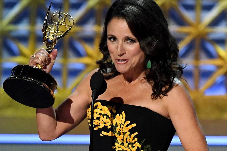 Julia Louis-Dreyfus na 69º premiação Emmy Awards, em Los Angeles - 17/09/2017