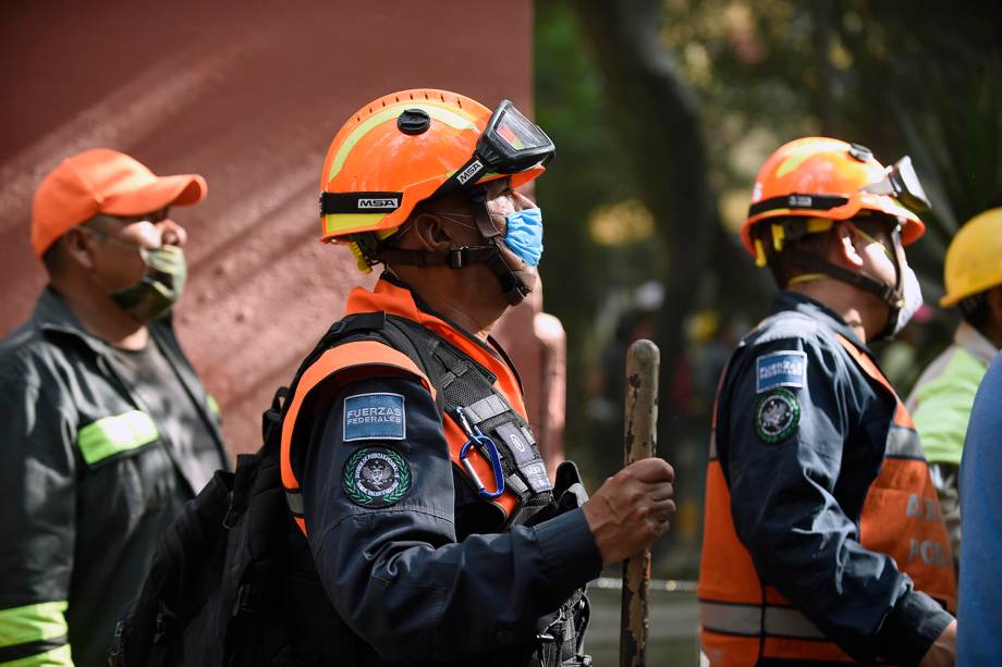 Terremoto de 7,1 graus deixa vários mortos no México - 19/09/2017