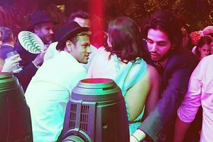 Neymar e Bruna Marquezine - Casamento Marina Ruy Barbosa