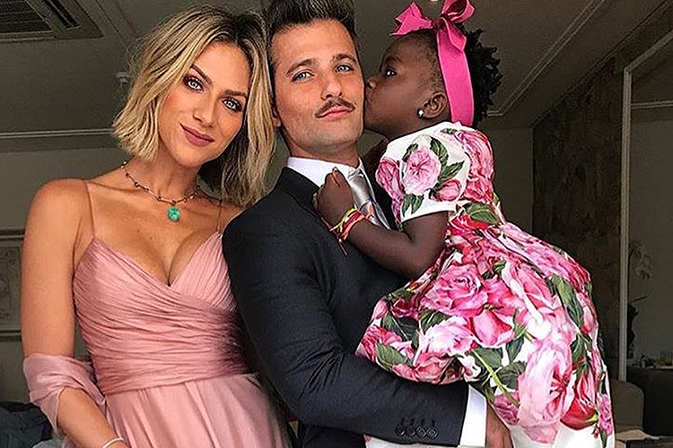 Bruno Gagliasso e Giovanna Ewbank com Titi