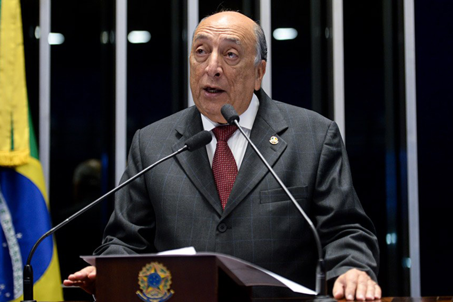 A rebelião do liderado Chaves contra o líder Chaves