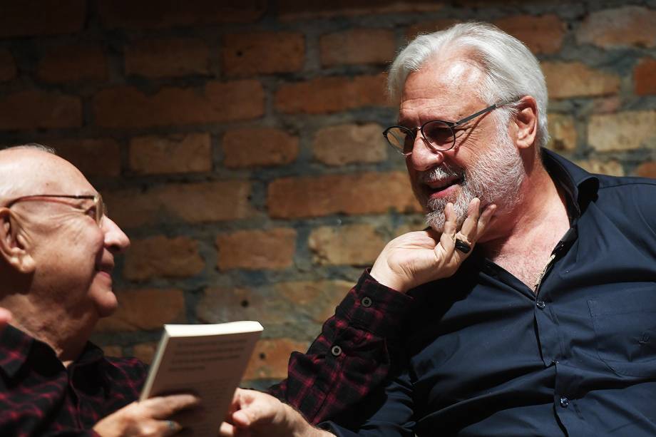 Antonio Fagundes participou da leitura do novo livro de Fernanda Torres “A Glória e Seu Cortejo de Horrores”, no Teatro Oficina