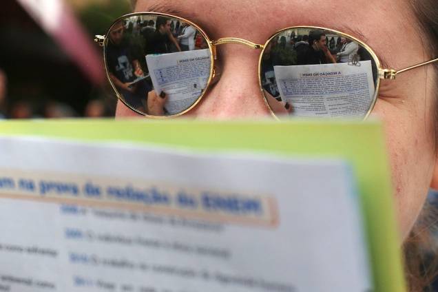 Estudantes se preparam minutos antes da prova do ENEM, no campus da UNIP da Avenida Vergueiro, em São Paulo Estudantes se preparam minutos antes da prova do ENEM, no campus da UNIP da Avenida Vergueiro, em São Paulo