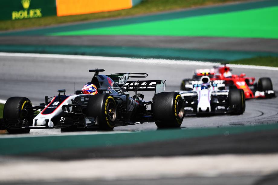 O piloto suíço Romain Grosjean, da Haas, durante o Grande Prêmio do Brasil em Interlagos - 12/11/2017