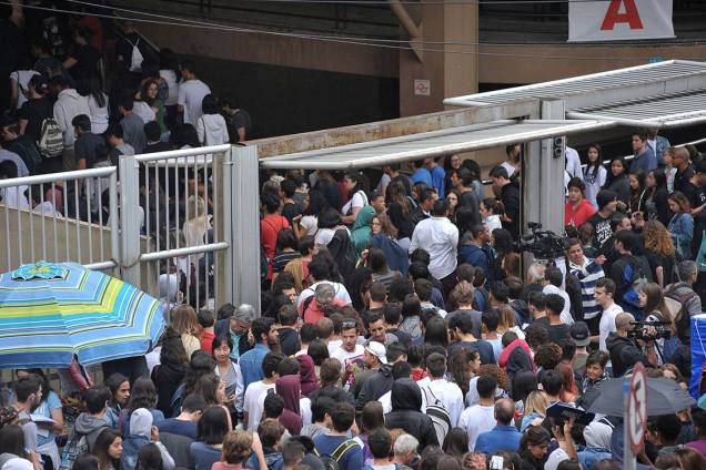 Estudantes se preparam para realização da prova do ENEM, no campus da Uninove Barra Funda, em São Paulo Estudantes se preparam para realização da prova do ENEM, no campus da Uninove Barra Funda, em São Paulo
