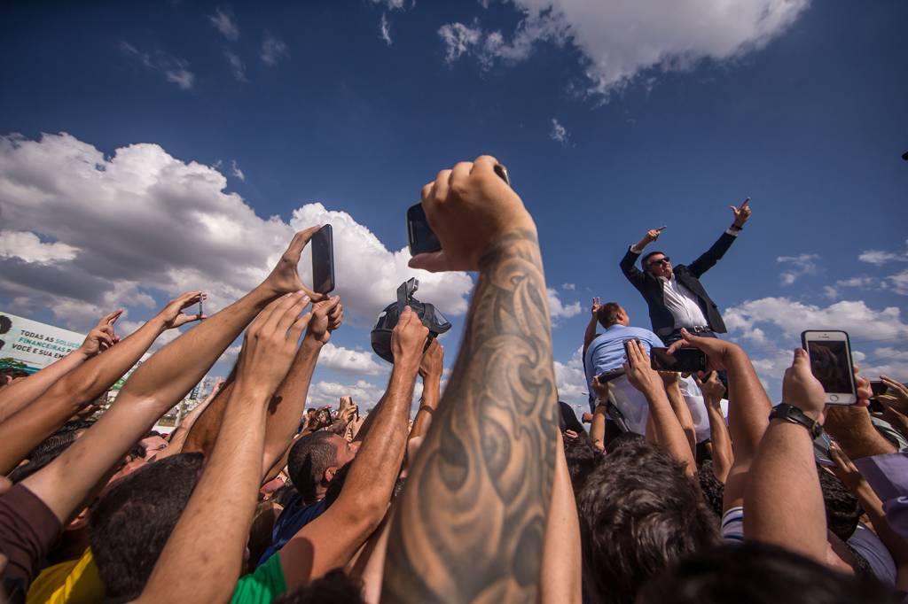 Campina Grande – 08/02/2017 – Imagens do Deputado Jair Bolsonaro pelas ruas de Campina Grande para materia especial na Revista Veja. Foto: Jonne Roriz