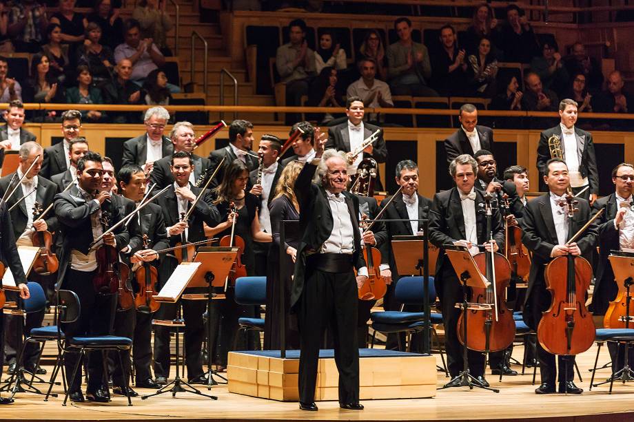 Filarmônica Bachiana - O maestro João Carlos Martins