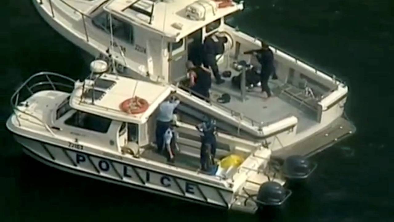 Hidroavião cai em rio de Sydney na Austrália