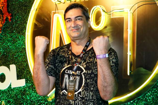 Zeca Camargo posa para foto em camarote no Sambódromo da Marquês de Sapucaí - 11/02/2018 Zeca Camargo posa para foto em camarote no Sambódromo da Marquês de Sapucaí - 11/02/2018