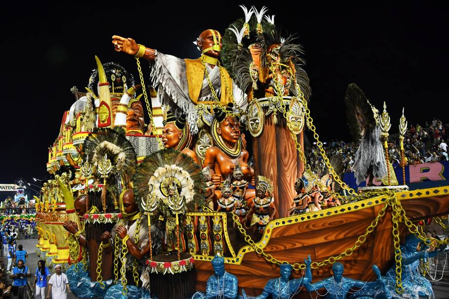 A escola de samba Acadêmicos do Tatuapé homenageia o estado do Maranhão, durante o desfile da agremiação no Sambódromo do Anhembi, em São Paulo (SP) - 10/02/2018