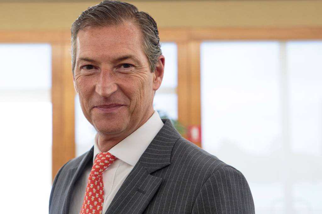 Bradesco estuda fechar até 200 agências neste ano, diz presidente