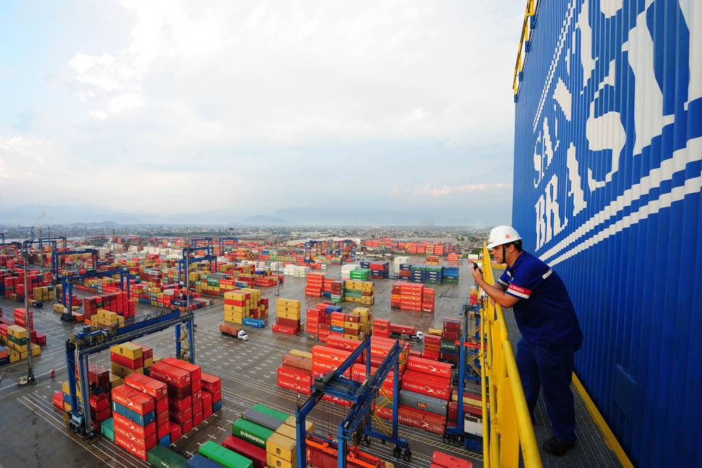 A balança comercial tem superávit de US$ 1,98 bilhão na 1ª semana de junho