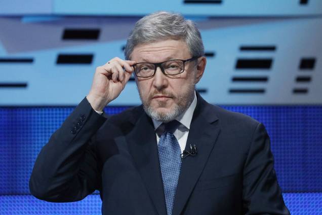 O candidato presidencial pelo partido Yabloko, Grigory Yavlinsky, durante um debate televisionado no Channel One - 04/03/2018 O candidato presidencial pelo partido Yabloko, Grigory Yavlinsky, durante um debate televisionado no Channel One - 04/03/2018