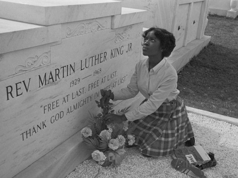 Lápide do tumulo do Rev. Martin Luther King Jr. Lápide do tumulo do Rev. Martin Luther King Jr.