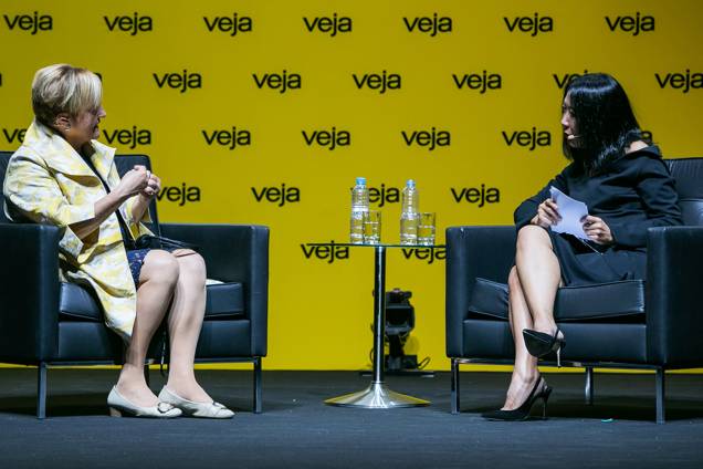 Marjo Kyllönen foi entrevistada pela redatora-chefe Thaís Oyama; <a href="https://gutenberg.veja.abril.com.br/educacao/educacao-multidisciplinar-aproxima-criancas-da-escola-diz-especialista/">ela afirmou que a multidisciplinaridade aproxima as crianças da escola</a> - 29/05/2018 Marjo Kyllönen foi entrevistada pela redatora-chefe Thaís Oyama; <a href="https://gutenberg.veja.abril.com.br/educacao/educacao-multidisciplinar-aproxima-criancas-da-escola-diz-especialista/">ela afirmou que a multidisciplinaridade aproxima as crianças da escola</a> - 29/05/2018