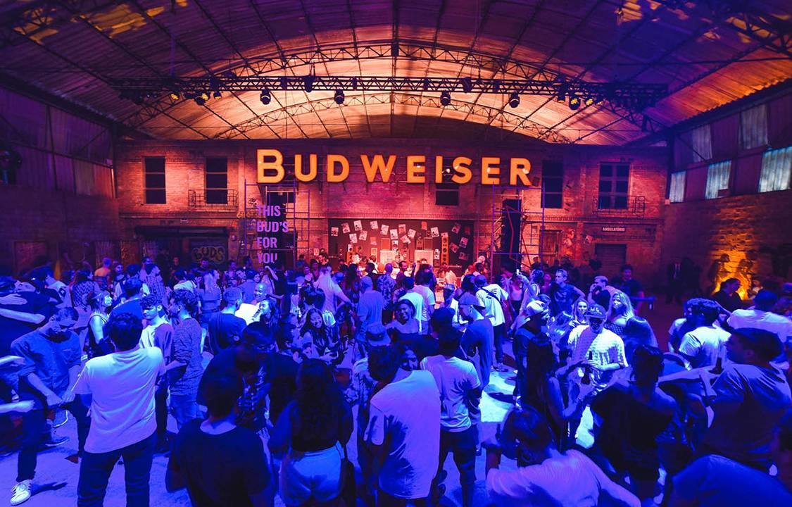 Budweiser realizará eventos em várias capitais durante jogos da Copa 2018