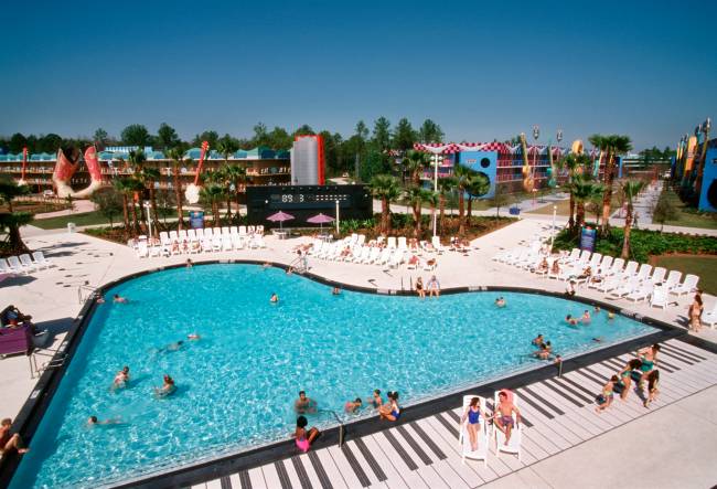 DG2-13 Disney’s All-Star Music Resort-Pool April 1995MRA