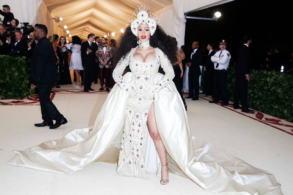MET Gala – Cardi B A rapper Cardi B posa para foto no Museu Metropolitano de Nova York, durante o MET Gala - 07/05/2018